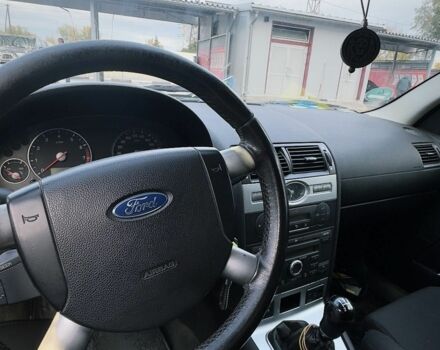 Серый Форд Мондео, объемом двигателя 1.8 л и пробегом 239 тыс. км за 4200 $, фото 3 на Automoto.ua