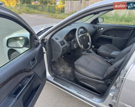 Сірий Форд Мондео, об'ємом двигуна 2 л та пробігом 489 тис. км за 2550 $, фото 6 на Automoto.ua