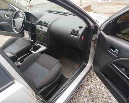 Серый Форд Мондео, объемом двигателя 2 л и пробегом 303 тыс. км за 3700 $, фото 4 на Automoto.ua