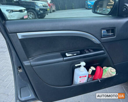 Форд Мондео 2005 в Черновцах на Automoto.ua Серый Форд Мондео, объемом двигателя 2 л и пробегом 240 тыс. км за 4600 $, фото 6 на Automoto.ua