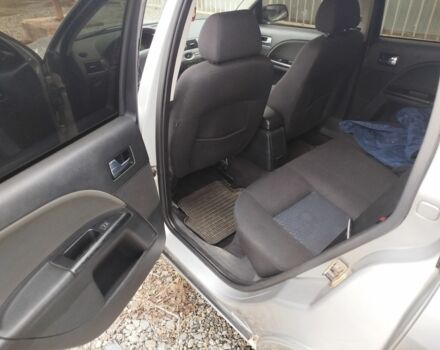 Серый Форд Мондео, объемом двигателя 2 л и пробегом 303 тыс. км за 3700 $, фото 5 на Automoto.ua