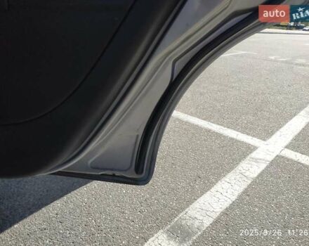 Сірий Форд Мондео, об'ємом двигуна 2 л та пробігом 199 тис. км за 3999 $, фото 44 на Automoto.ua