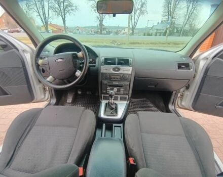 Серый Форд Мондео, объемом двигателя 2 л и пробегом 380 тыс. км за 2999 $, фото 14 на Automoto.ua