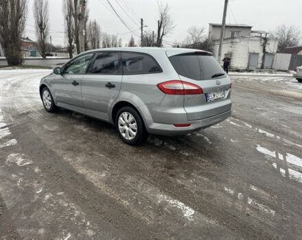 Сірий Форд Мондео, об'ємом двигуна 0 л та пробігом 301 тис. км за 3100 $, фото 2 на Automoto.ua