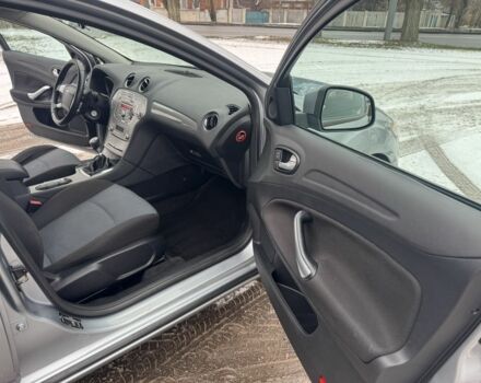 Сірий Форд Мондео, об'ємом двигуна 0 л та пробігом 301 тис. км за 3100 $, фото 7 на Automoto.ua