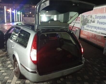 Серый Форд Мондео, объемом двигателя 1.8 л и пробегом 247 тыс. км за 3800 $, фото 5 на Automoto.ua