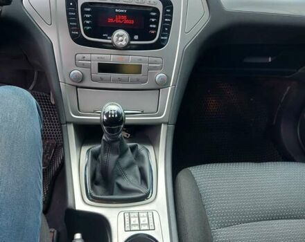 Серый Форд Мондео, объемом двигателя 1.6 л и пробегом 289 тыс. км за 7100 $, фото 8 на Automoto.ua