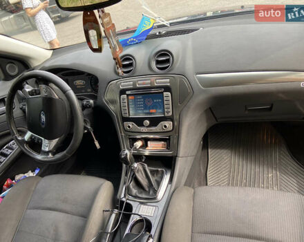 Серый Форд Мондео, объемом двигателя 2 л и пробегом 320 тыс. км за 6000 $, фото 8 на Automoto.ua