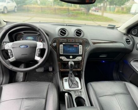 Сірий Форд Мондео, об'ємом двигуна 2 л та пробігом 321 тис. км за 3000 $, фото 6 на Automoto.ua