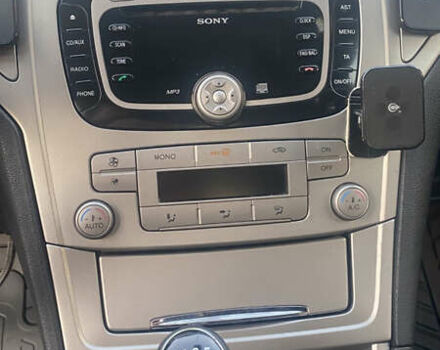 Серый Форд Мондео, объемом двигателя 2 л и пробегом 290 тыс. км за 5300 $, фото 15 на Automoto.ua