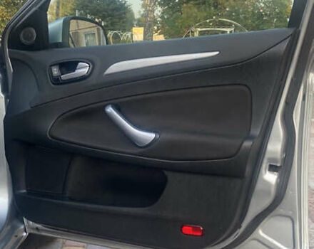 Серый Форд Мондео, объемом двигателя 2 л и пробегом 290 тыс. км за 5300 $, фото 23 на Automoto.ua