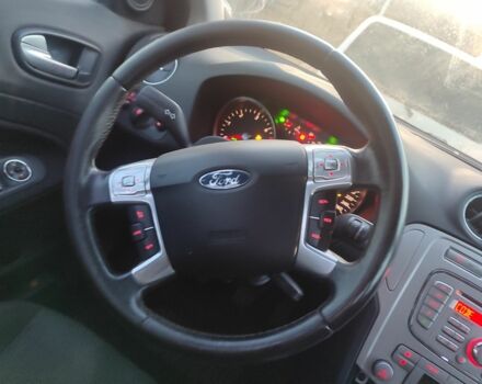 Серый Форд Мондео, объемом двигателя 1.8 л и пробегом 433 тыс. км за 2500 $, фото 13 на Automoto.ua