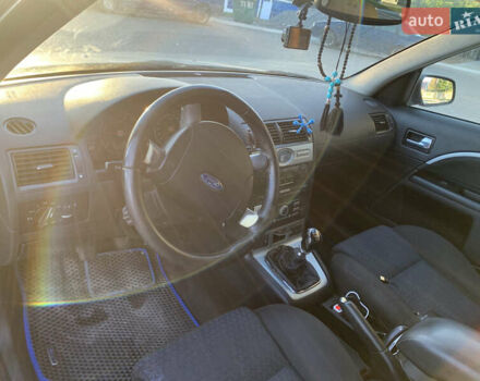 Серый Форд Мондео, объемом двигателя 2 л и пробегом 244 тыс. км за 4700 $, фото 6 на Automoto.ua