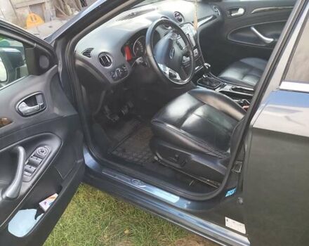 Серый Форд Мондео, объемом двигателя 2 л и пробегом 267 тыс. км за 5200 $, фото 5 на Automoto.ua