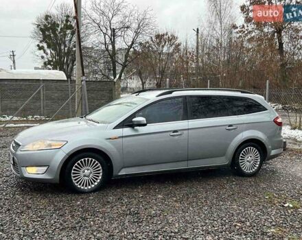 Сірий Форд Мондео, об'ємом двигуна 1.8 л та пробігом 298 тис. км за 4550 $, фото 4 на Automoto.ua