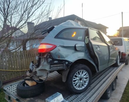 Серый Форд Мондео, объемом двигателя 1.8 л и пробегом 433 тыс. км за 2500 $, фото 5 на Automoto.ua