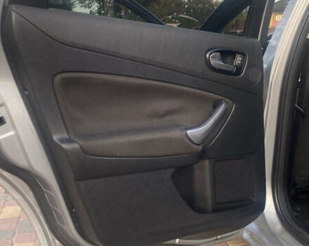 Серый Форд Мондео, объемом двигателя 2 л и пробегом 290 тыс. км за 5300 $, фото 16 на Automoto.ua