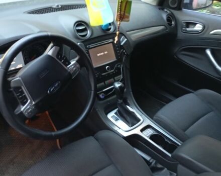 Форд Мондео 2007 в Херсоне на Automoto.ua Серый Форд Мондео, объемом двигателя 2 л и пробегом 300 тыс. км за 7200 $, фото 2 на Automoto.ua