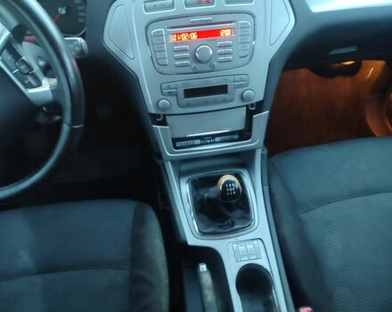 Серый Форд Мондео, объемом двигателя 1.8 л и пробегом 433 тыс. км за 2500 $, фото 14 на Automoto.ua