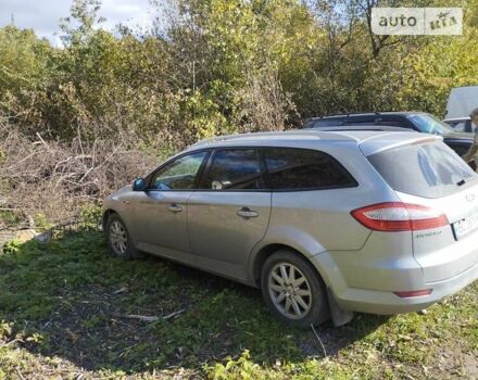 Сірий Форд Мондео, об'ємом двигуна 1.75 л та пробігом 315 тис. км за 5800 $, фото 3 на Automoto.ua