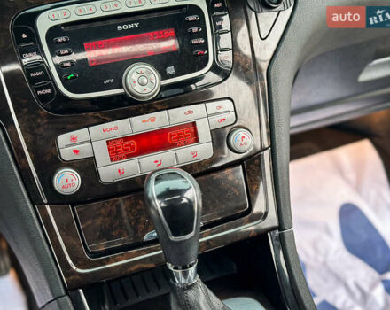 Серый Форд Мондео, объемом двигателя 2.3 л и пробегом 224 тыс. км за 5777 $, фото 15 на Automoto.ua
