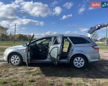 Сірий Форд Мондео, об'ємом двигуна 2 л та пробігом 347 тис. км за 6800 $, фото 16 на Automoto.ua