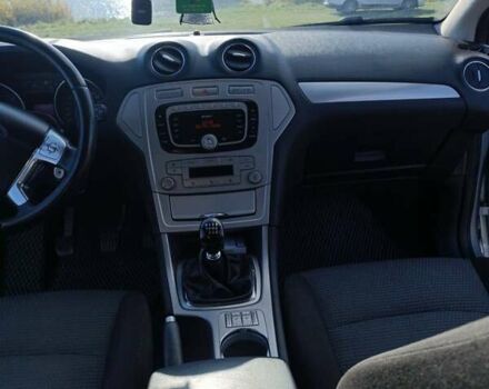 Сірий Форд Мондео, об'ємом двигуна 2 л та пробігом 347 тис. км за 6800 $, фото 10 на Automoto.ua