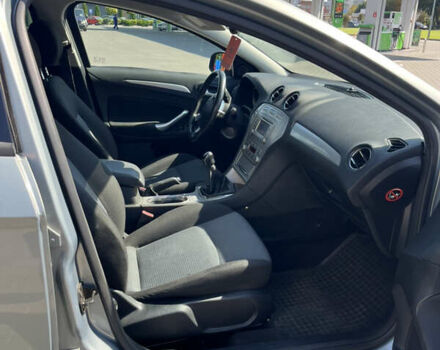 Серый Форд Мондео, объемом двигателя 2 л и пробегом 340 тыс. км за 5799 $, фото 10 на Automoto.ua