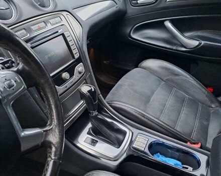 Сірий Форд Мондео, об'ємом двигуна 2 л та пробігом 260 тис. км за 6300 $, фото 11 на Automoto.ua