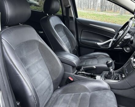 Серый Форд Мондео, объемом двигателя 2 л и пробегом 282 тыс. км за 3999 $, фото 6 на Automoto.ua