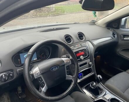 Сірий Форд Мондео, об'ємом двигуна 2.2 л та пробігом 111 тис. км за 3250 $, фото 7 на Automoto.ua