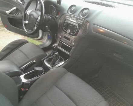 Серый Форд Мондео, объемом двигателя 2 л и пробегом 235 тыс. км за 5800 $, фото 5 на Automoto.ua