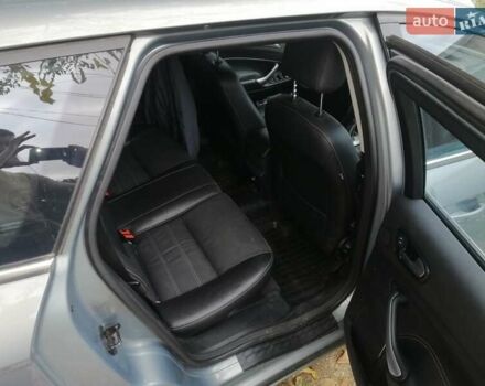 Сірий Форд Мондео, об'ємом двигуна 2 л та пробігом 330 тис. км за 5200 $, фото 1 на Automoto.ua