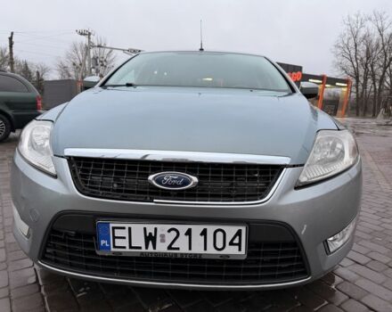 Сірий Форд Мондео, об'ємом двигуна 1.8 л та пробігом 300 тис. км за 2800 $, фото 2 на Automoto.ua