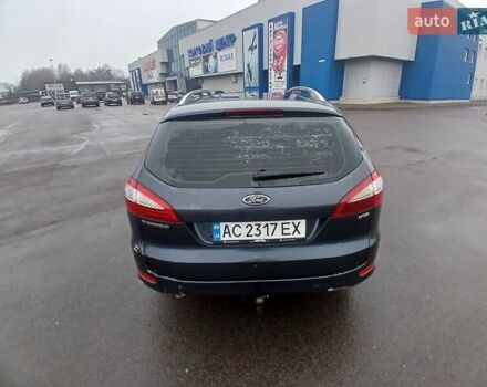 Сірий Форд Мондео, об'ємом двигуна 2 л та пробігом 218 тис. км за 4650 $, фото 2 на Automoto.ua