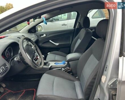 Серый Форд Мондео, объемом двигателя 2 л и пробегом 215 тыс. км за 6500 $, фото 10 на Automoto.ua