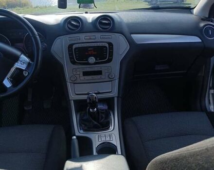 Сірий Форд Мондео, об'ємом двигуна 2 л та пробігом 347 тис. км за 6800 $, фото 9 на Automoto.ua