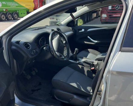 Серый Форд Мондео, объемом двигателя 2 л и пробегом 340 тыс. км за 5799 $, фото 8 на Automoto.ua