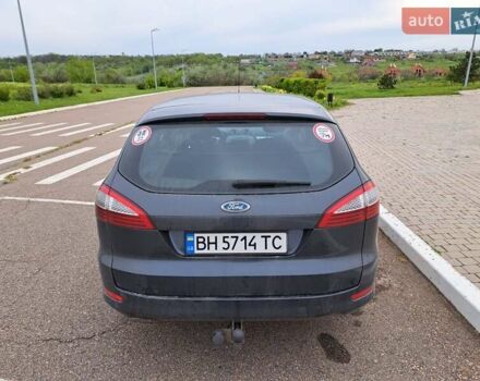 Серый Форд Мондео, объемом двигателя 1.8 л и пробегом 267 тыс. км за 6800 $, фото 8 на Automoto.ua