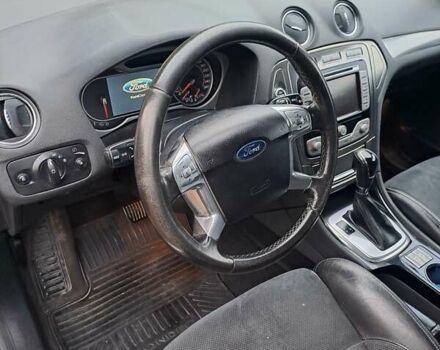 Серый Форд Мондео, объемом двигателя 2 л и пробегом 260 тыс. км за 6300 $, фото 13 на Automoto.ua