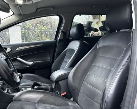 Серый Форд Мондео, объемом двигателя 2 л и пробегом 282 тыс. км за 3999 $, фото 5 на Automoto.ua