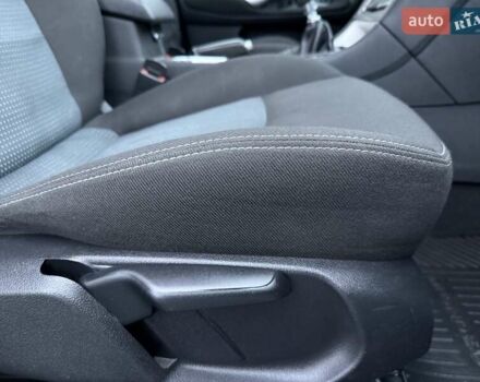 Серый Форд Мондео, объемом двигателя 2 л и пробегом 280 тыс. км за 5450 $, фото 25 на Automoto.ua