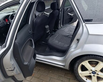 Серый Форд Мондео, объемом двигателя 2 л и пробегом 375 тыс. км за 6500 $, фото 7 на Automoto.ua