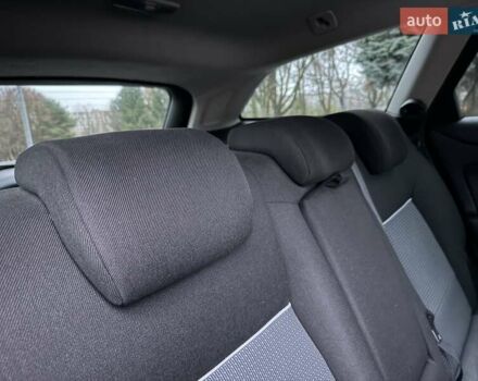 Серый Форд Мондео, объемом двигателя 2 л и пробегом 280 тыс. км за 5450 $, фото 35 на Automoto.ua