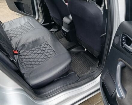 Серый Форд Мондео, объемом двигателя 2 л и пробегом 375 тыс. км за 6500 $, фото 5 на Automoto.ua