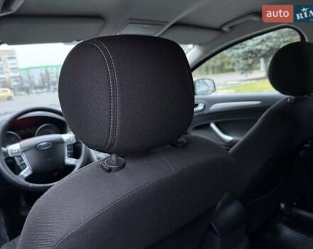 Серый Форд Мондео, объемом двигателя 2 л и пробегом 280 тыс. км за 5450 $, фото 40 на Automoto.ua