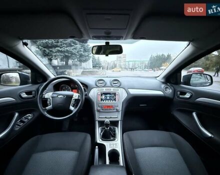 Серый Форд Мондео, объемом двигателя 2 л и пробегом 280 тыс. км за 5450 $, фото 52 на Automoto.ua