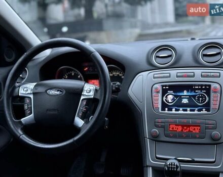 Серый Форд Мондео, объемом двигателя 2 л и пробегом 280 тыс. км за 5450 $, фото 53 на Automoto.ua