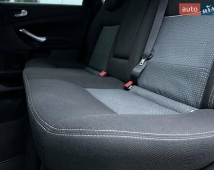 Серый Форд Мондео, объемом двигателя 2 л и пробегом 280 тыс. км за 5450 $, фото 37 на Automoto.ua