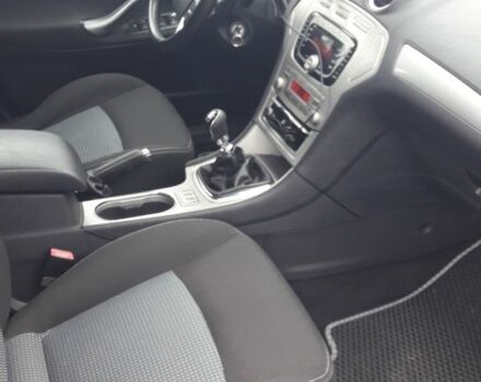 Серый Форд Мондео, объемом двигателя 2 л и пробегом 241 тыс. км за 7100 $, фото 4 на Automoto.ua